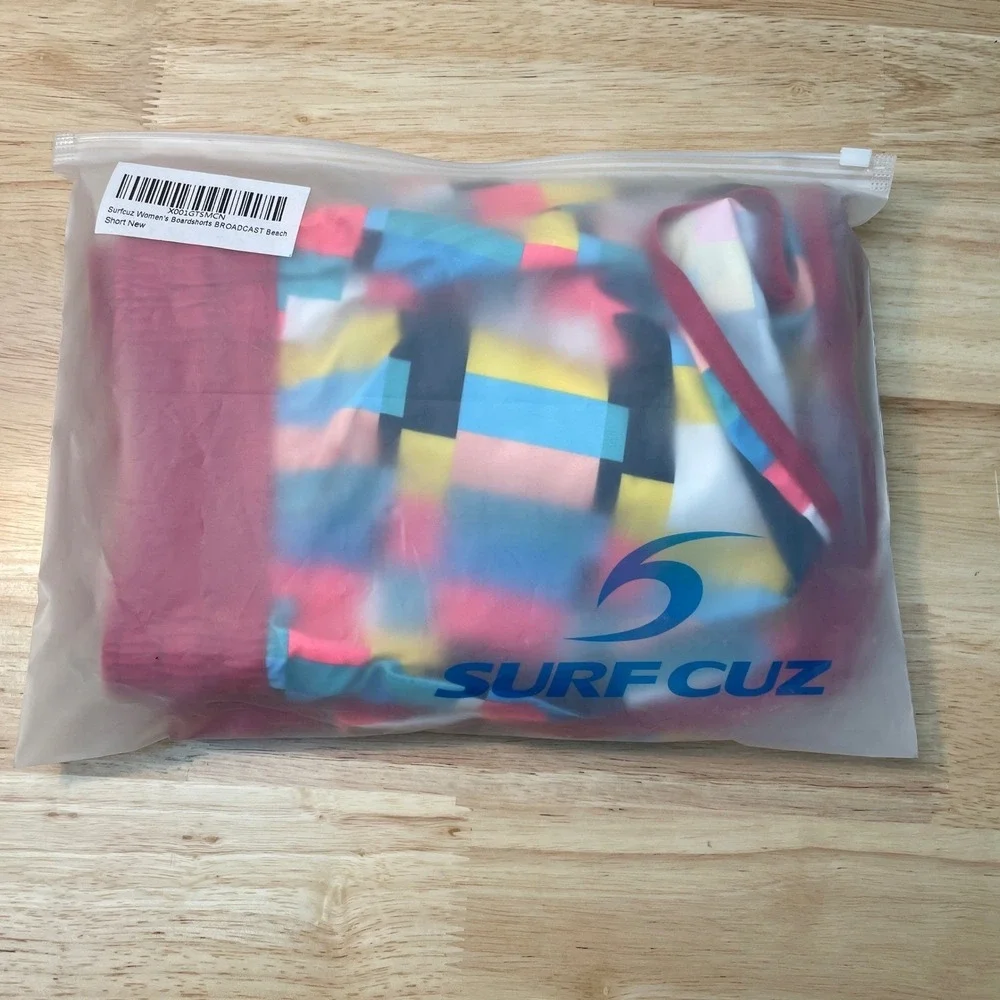 SurfCuz Womens Board Shorts Multi Color Geometric Block Swim Shorts‎ Size 28 NEW